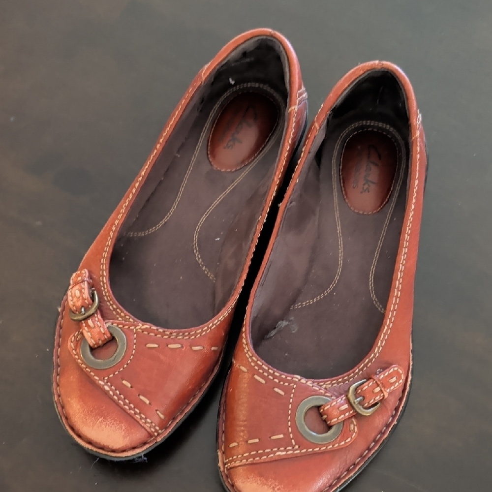Clarks Women's Brown Leather Ballet Flats with Buckle Detail